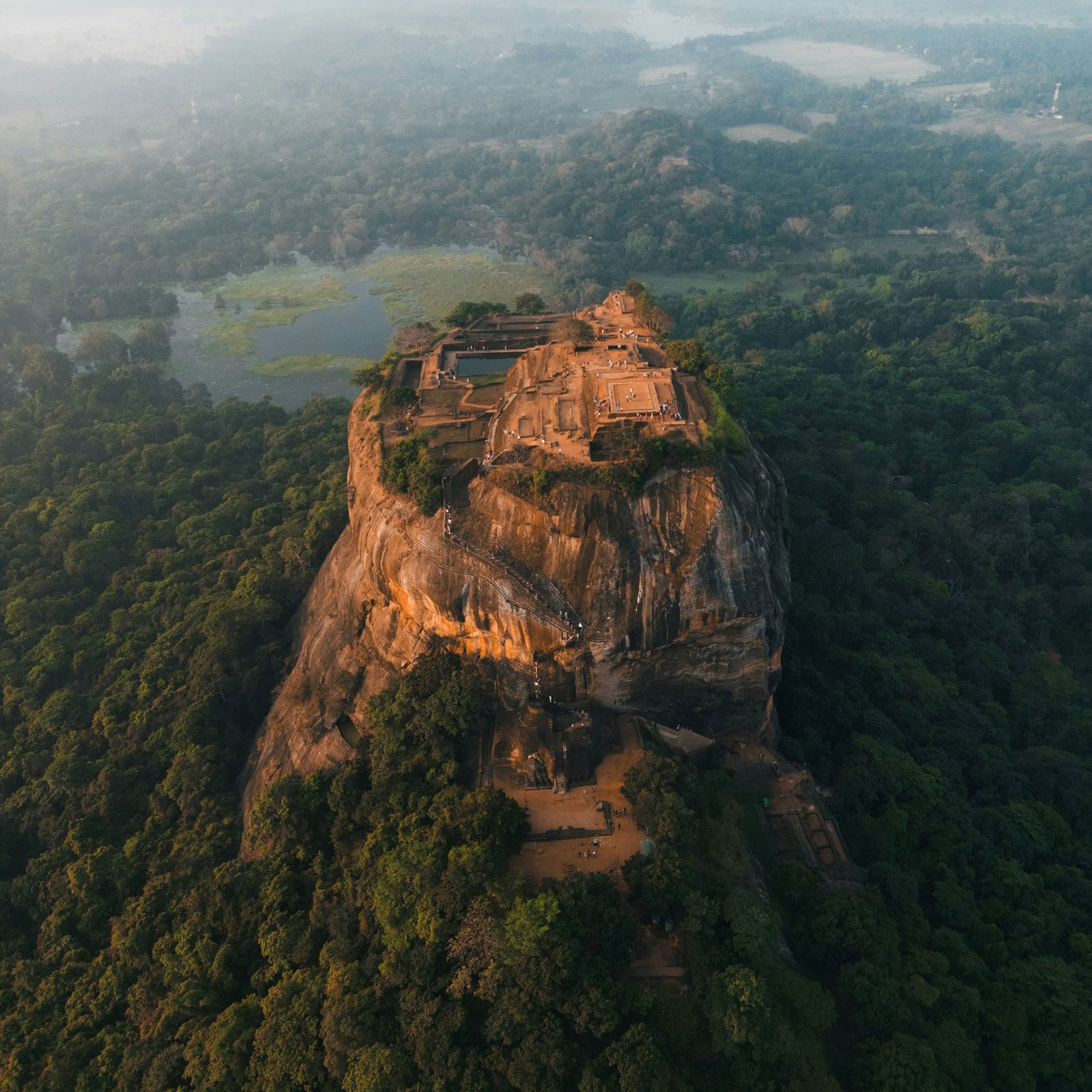 Travel Sigiriya Sri Lanka