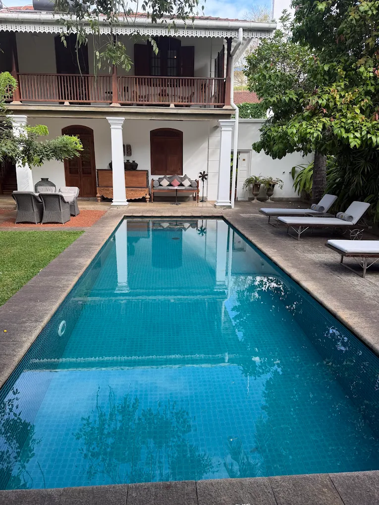 Swimming pool beside the heritage courtyard at Maniumpathy, Colombo.