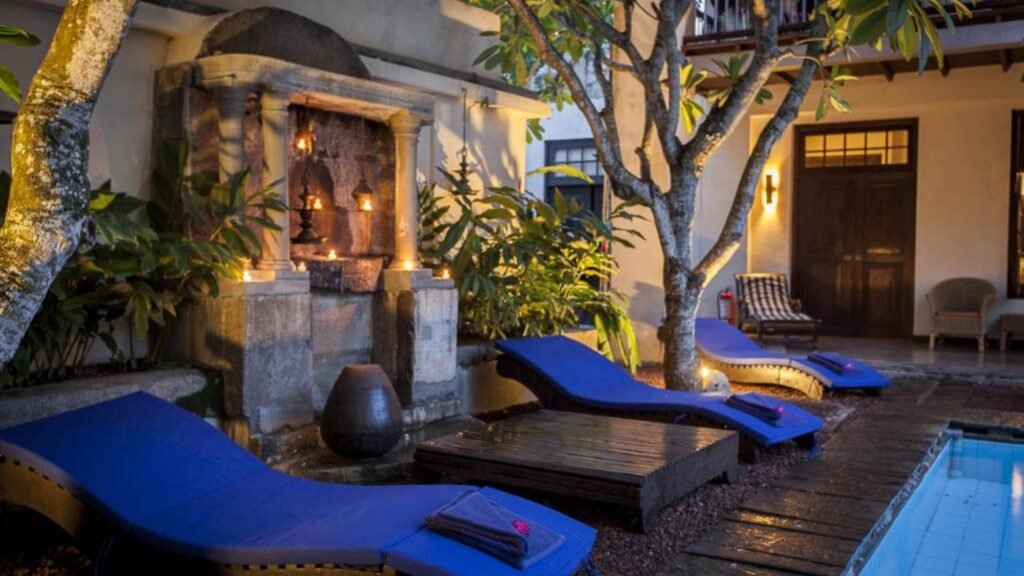 Courtyard swimming pool at Galle Fort Hotel