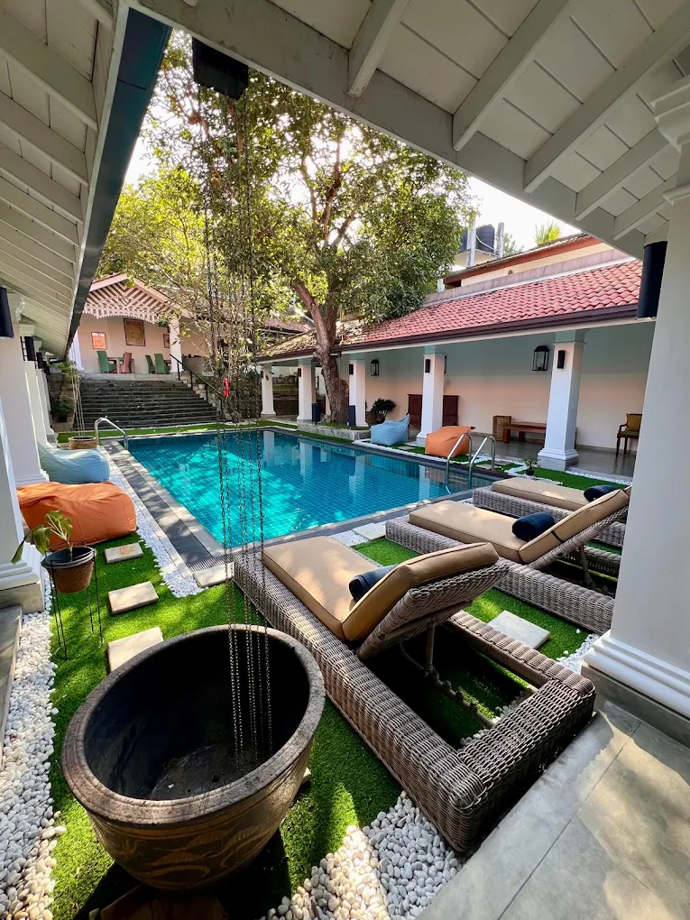 Elegant courtyard swimming pool