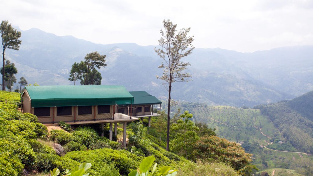 Madulkelle lodge overlooking Sri Lankan mountains
