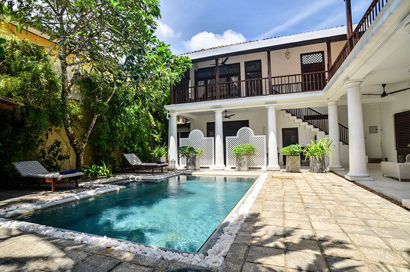 Courtyard swimming pool at 32 Middle Street Galle