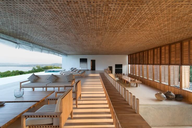 Open-plan living and dining area at Villa Vista Sri Lanka